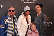 Familie Ochsenknecht: Uwe und Natascha, Tochter Cayenne, Jimi Blue (Foto: Martin Schmitz)